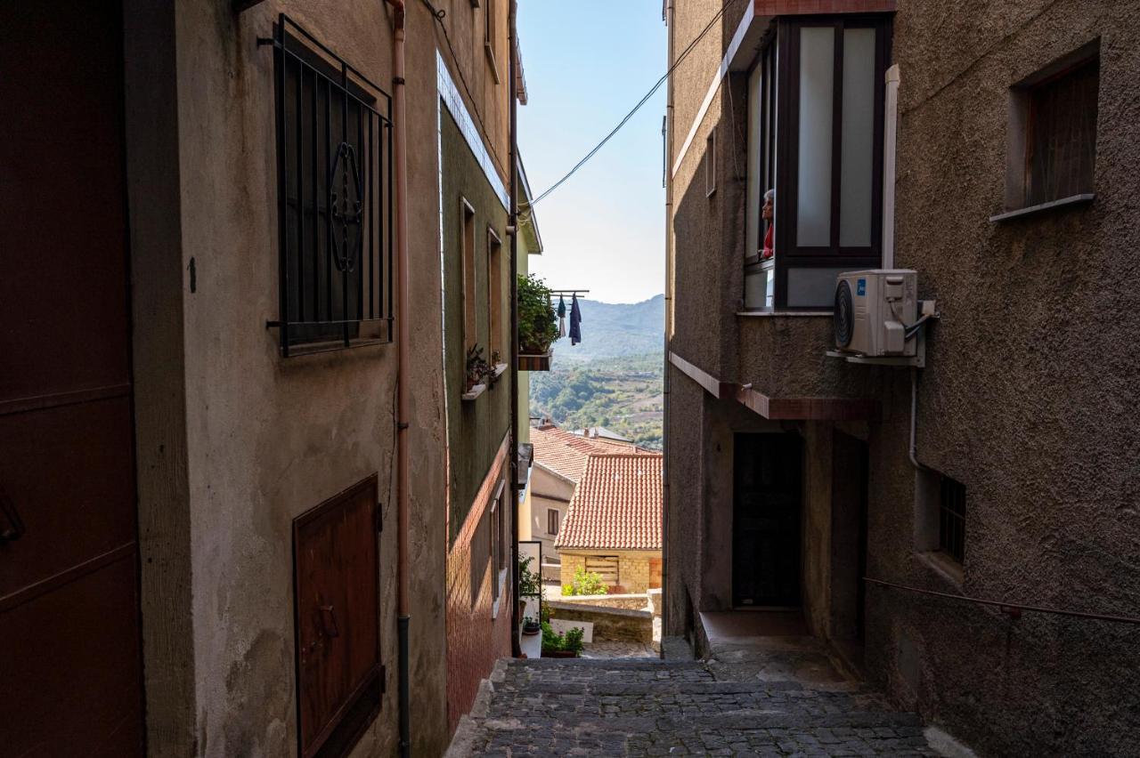 Piazza Laurino Apartments Basic Excursions Alto Cilento Pellegrinaggio Giubilare Kültér fotó