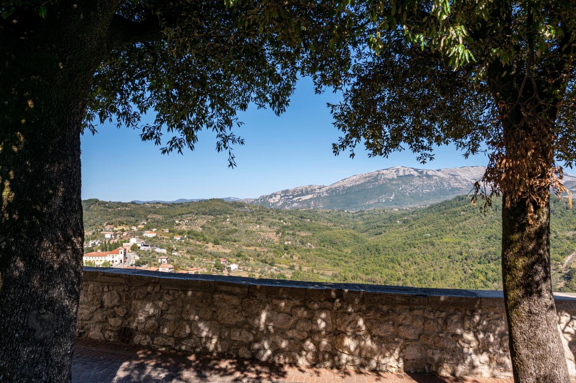 Piazza Laurino Apartments Basic Excursions Alto Cilento Pellegrinaggio Giubilare Kültér fotó